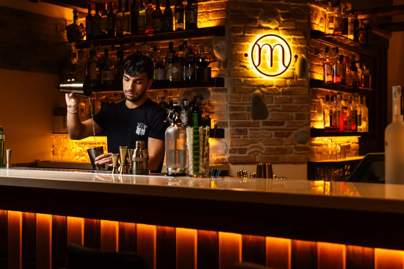 What to Expect at a Cocktail Bar